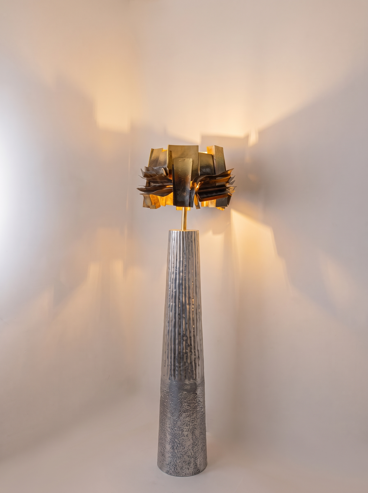 AUREA FLOOR LIGHT