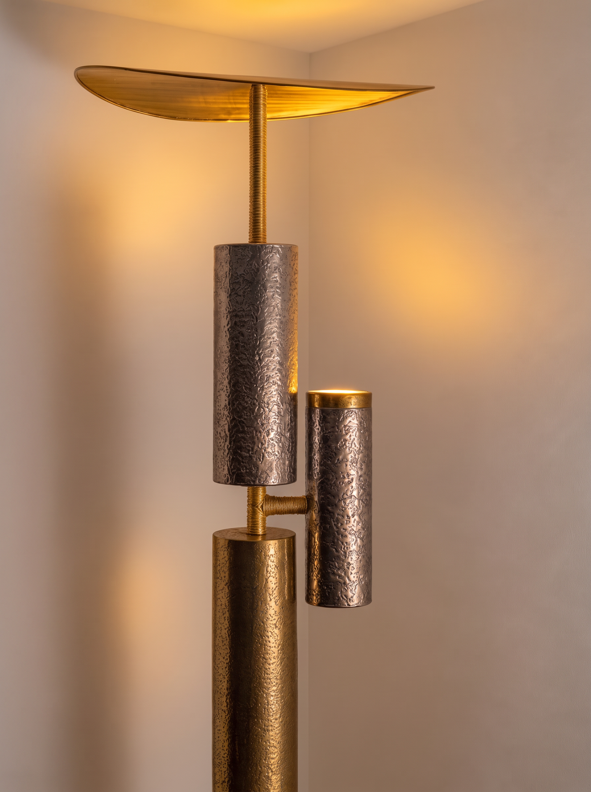 ALYA FLOOR LIGHT