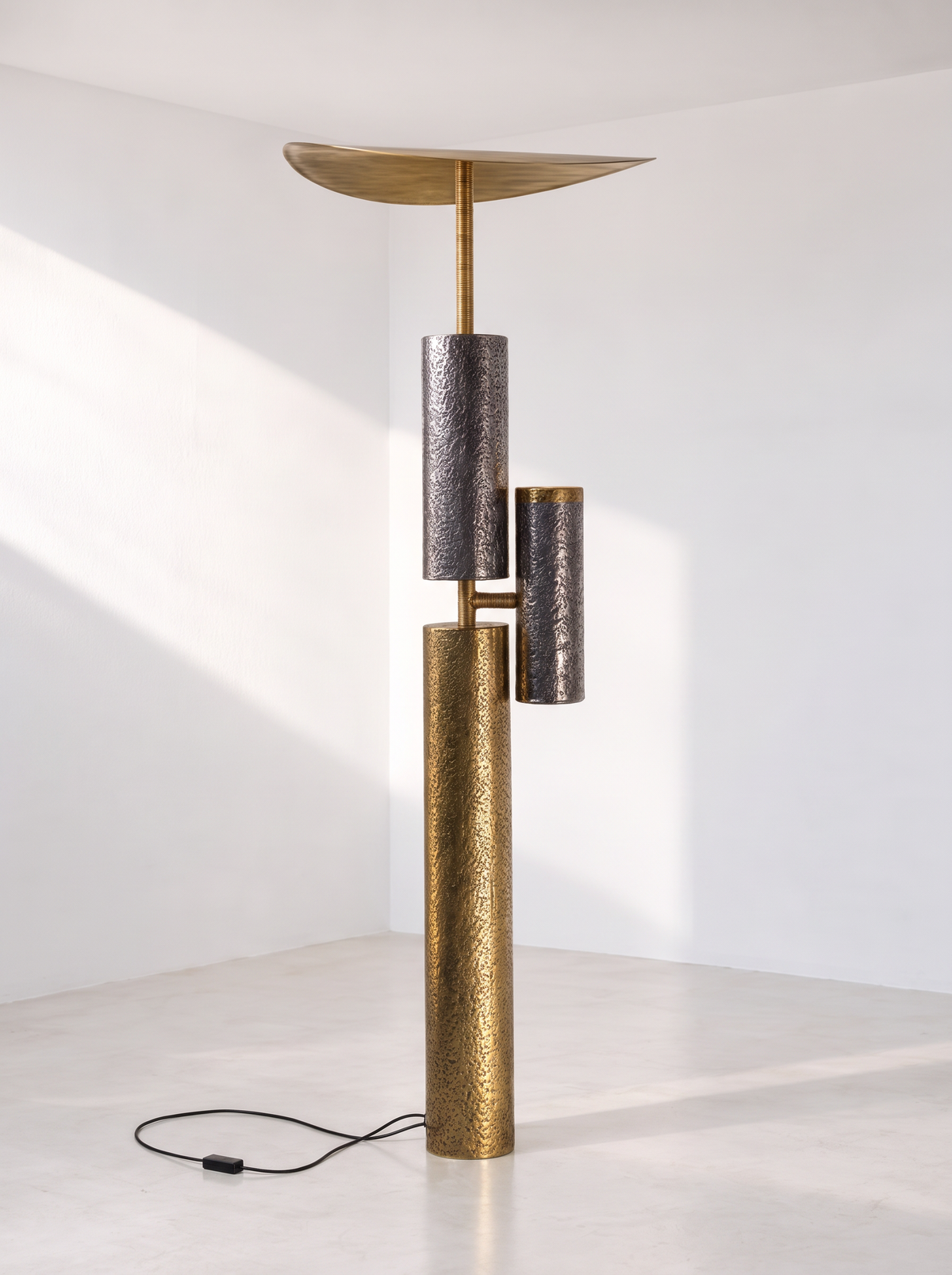 ALYA FLOOR LIGHT